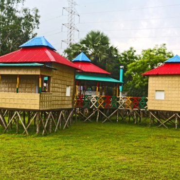 Apon-bhobon-bambo-house